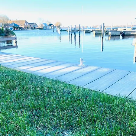 Lakehouse Type A Holiday home *